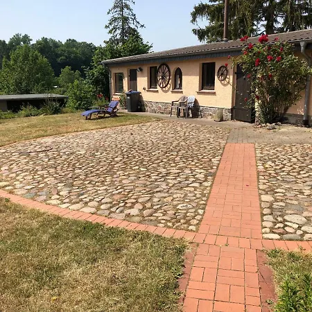 Ferienwohnung Mit Wasserzugang Lychen Exterior photo